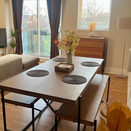 Appartement Limehouse Marina, London Large 2 Bed